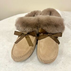 Women's Tan Fur-Lined Shoes
